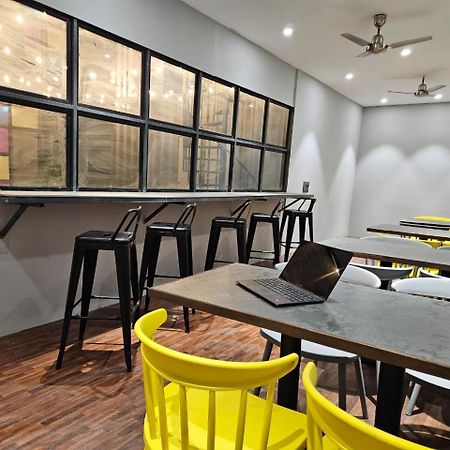 Coliwo Deux - Chandan Nagar Pune Esterno foto
