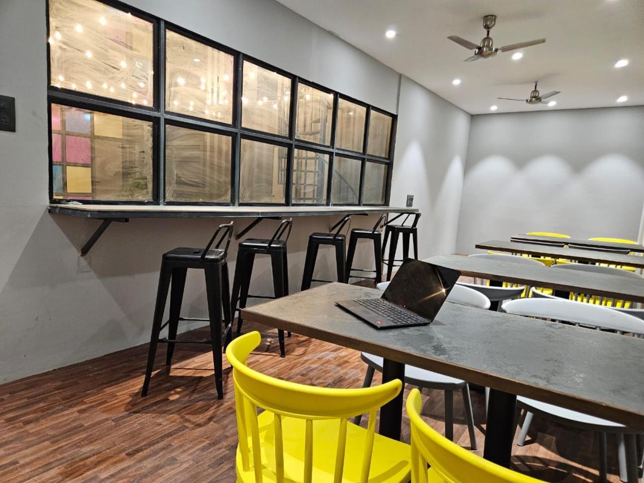 Coliwo Deux - Chandan Nagar Pune Esterno foto